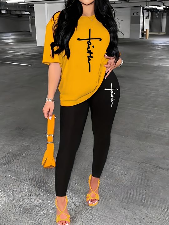 Women's%20Sports%20Outfit%20Set,%20Plus%20Size%20Abstract%20Figure%20Print%20long%20Sleeve%20T-shirt%20Top%20&%20Medium%20Stretch%20Comfy%20Pants%20Fitness%20Outfit%20-%20Image%203