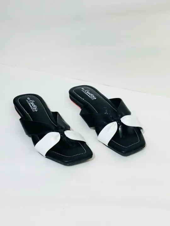 Regular%20Useable%20Slim%20Flat%20Sandals%20for%20Girls%20and%20Women's%20%7C%20Four%20Fita%20-%20Image%205