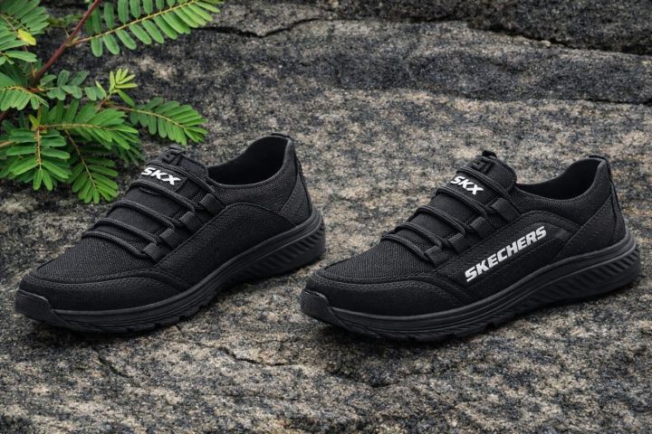 Skechers%20SKX%20White%20Shoes%20%E2%80%93%20Lightweight%20Comfort%20&%20Style%20-%20Image%209