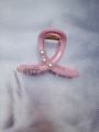 1pc Beautiful pearl Hair catcher with strong grip for girls and women. 