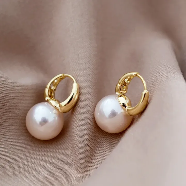 Fashion%20Wedding%20Jewelry%20Earrings,%20Silver%20Pearl%20Earrings,%20Minimalist%20Style,%20Women's%20Earrings,%20The%20First%20Choice%20For%20Giving%20Gifts%20-%20Image%202