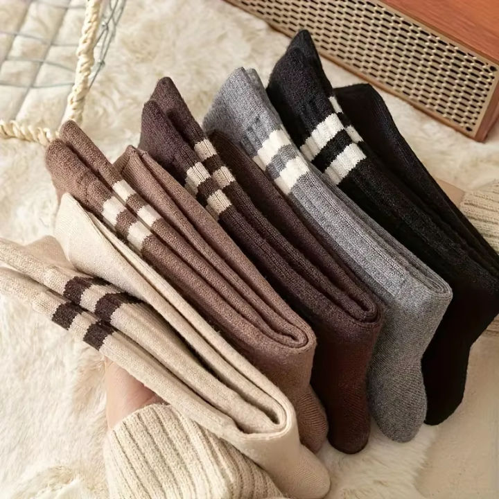 5%20Pairs%20Pack%20Trendy%20Striped%20Crew%20Socks%20Women's%20JK%20Fashion%20Socks%20for%20Sports%20Daily%20Wear%20Cute%20Fall%20Winter%20Collection%20-%20Image%206