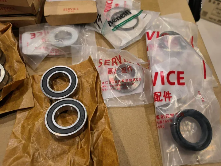 Benelli%20tnt300%20rear%20swingarm%20repair%20kit%20Benelli%20tnt300%20-%20Image%204