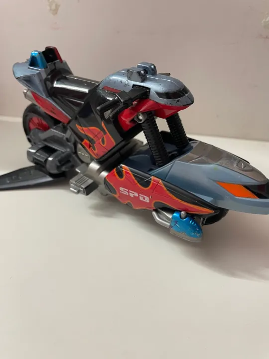 Power%20ranger%20SPD%20bike%20-%20Image%203