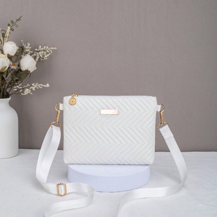 Commuter to work Solid color Low-key flat label Adjustable removable shoulder strap Women's shoulder bag Crossbody bag