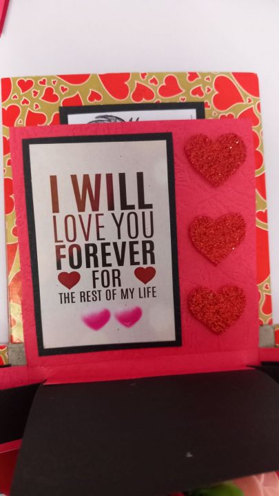 Love%20Explosion%20Box%20-%20Image%204