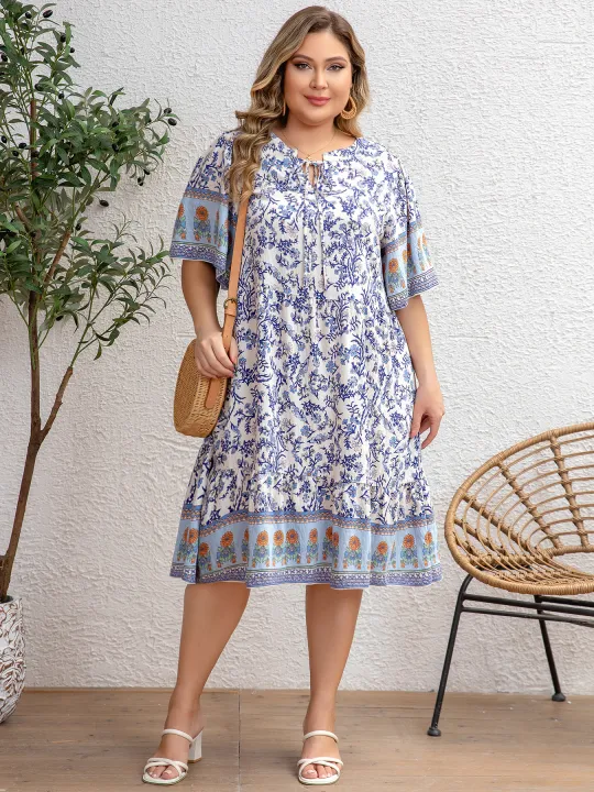 Plus%20Size%20Women's%20Blue%20White%20Floral%20Print%20Dress%20Tie%20Half%20Sleeve%20Boho%20Style%20Loose%20Casual%20Midi%20Dress%20-%20Image%203