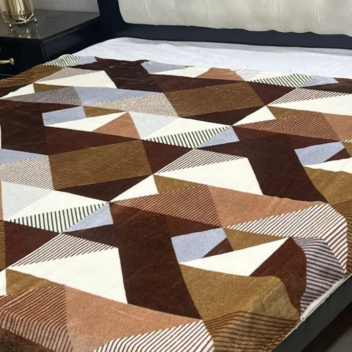 AC%20Fleese%20blankets%20for%20Double%20Bed%20and%20Single%20Size%20Latests%20Designs%20-%20Image%202