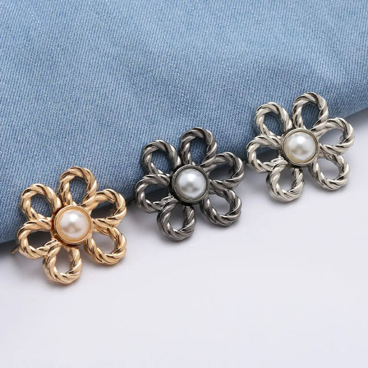 2pairs%20Waist%20Metal%20Flower%20Adjustable%20Tighten%20Invisibility%20Decoration%20Couple%20Buckles%20Pants%20Skirts%20Size%20Change%20From%20Large%20To%20Small%20-%20Image%206