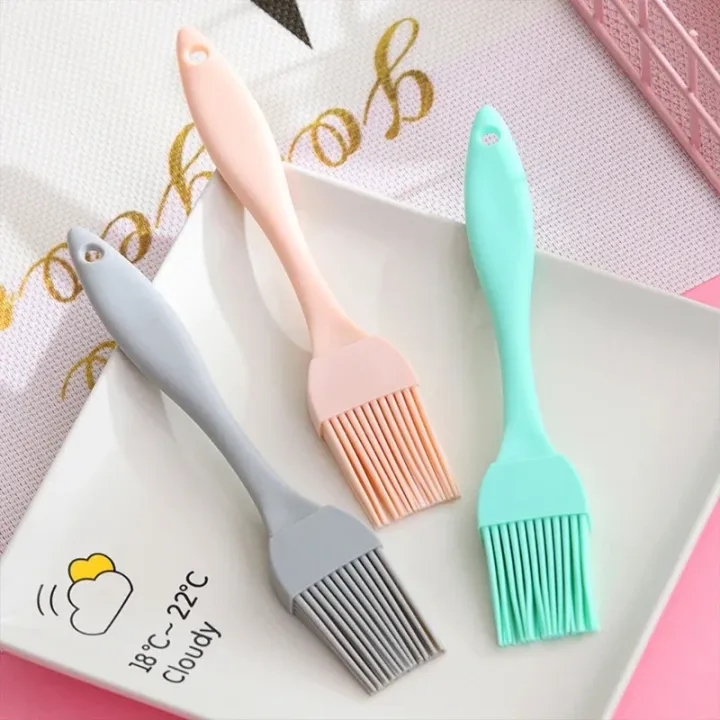 Food%20Grade%20Silicone%20Oil%20Brush%20BBQ%20Barbecue%20Brush%20Kitchen%20Pancake%20Brush%20Oil%20Brush%20Sauce%20Brush%20Kitchen%20Small%20Tools%20-%20Image%202