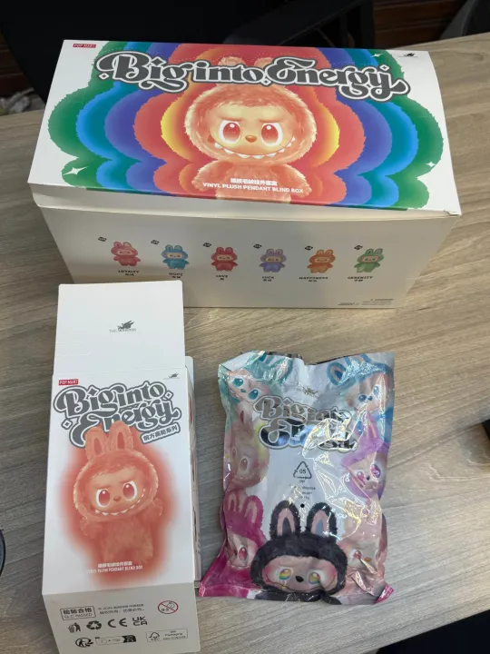 Pop%20Mart%20Labubu%20doll%20Blind%20Box%20Cute%20Keychains%20Seal%20Packing%20-%20Image%206