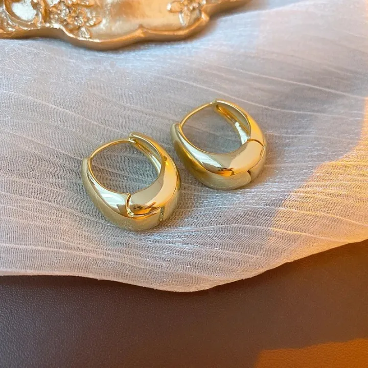 Punk%20Oval%20Hoop%20Earrings%20Metallic%20Geometric%20Ear%20Buckle%20Minimalist%20Style%20U-shaped%20Ear%20Buckle%20Daily%20Life%20Earring%20Accessories%20-%20Image%203