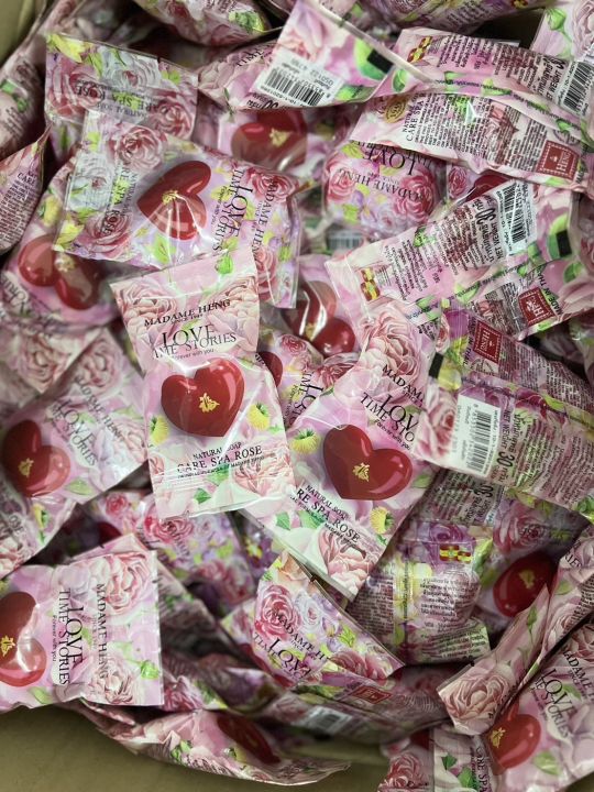 Madam%20Heng%20Love%20Time%20Stories%20Madam%20Heng%20Love%20Time%20Story%20Heart%20%5B30%20Grams%5D%20%5BHeart,%20Pink%20Envelope%5D%20%5B10%20Bars%5D%20Madam%20Heng%20Soap,%20Body%20Cleansing%20Soap.%20-%20Image%204