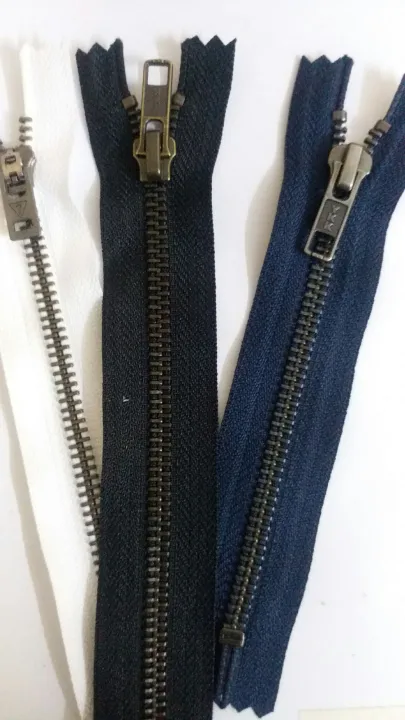 YKK%20Number%205%20Metal%20Brass%20zipper%20-%20Image%202
