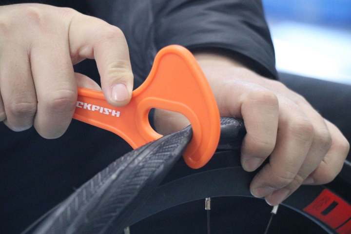 1Pcs%20ROCKFISH%20Super%20Grip%20Tire%20Lever%20MTB%20Bike%20Road%20Bicycle%20Tire%20Lever%20Tool%20High%20Strength%20ABS%20Nylon%20Bike%20Wheel%20Tyre%20Tool%20Kit%20Set%20-%20Image%205