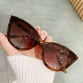 Large Frame Cat Eye Sunglasses Women New Retro Minimalist Style Gradient Sun Glasses High Quality Eyeglasses UV400.
