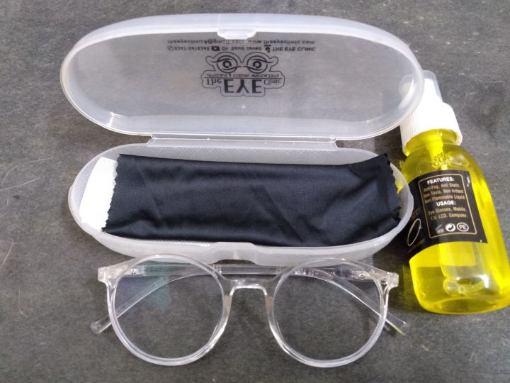 Transparent%20Anti%20Blue%20Light%20Computer%20Glasses%20for%20Enhanced%20Protection%20Fashion%20Glasses%20-%20Image%204