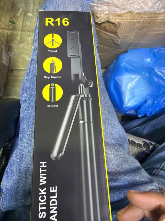 5feet%20Stand%20Witj%20Remot%20And%20Hendle%20-%20Image%203