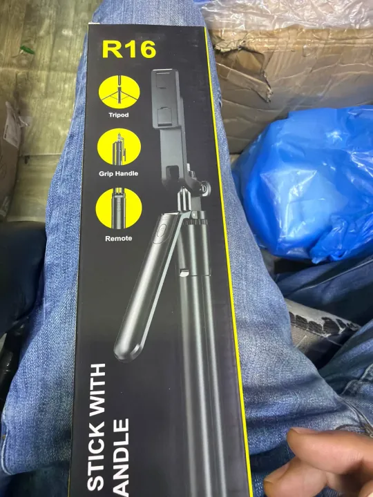 5feet%20Stand%20Witj%20Remot%20And%20Hendle%20-%20Image%203