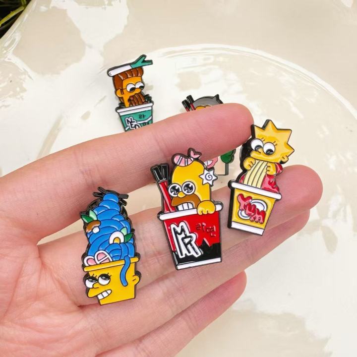 6pcs%20the%20Simpsons%20Enameled%20Pins%20Set%20Featuring%20Homer%20Marge%20Bart%20&%20Lisa%20-%20Cute%20Brooch%20Badges%20for%20Backpack%20Collar%20Lapel%20Jewelry%20-%20Image%203