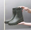 1 Pair of Women's Short Chelsea Rain Boots, Fashionable U-Shaped Fly-Knit Rain Boots, Pvc Non-Slip Waterproof Shoes.