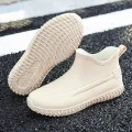 Rain boots for women short style fashionable outdoor waterproofRain boots with cotton warm nonslip and wear-resistant rain boots. 