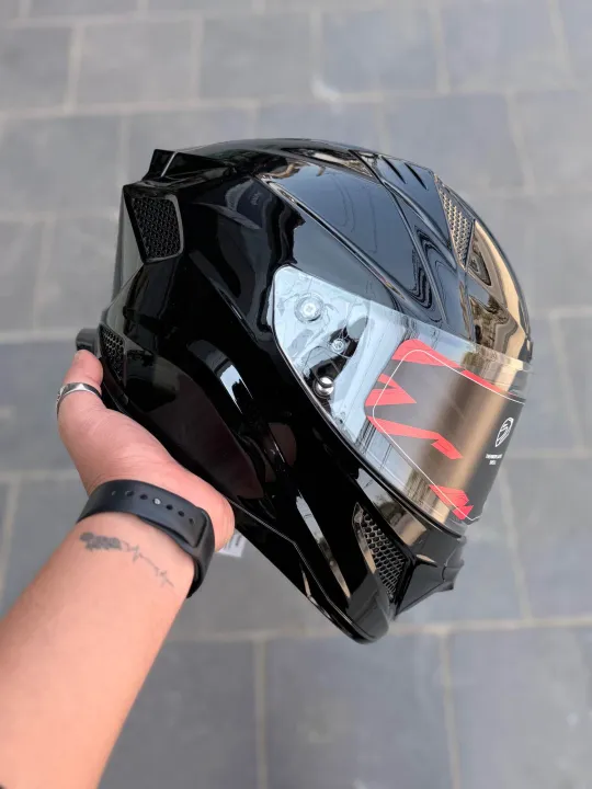 Steelbird%20Sharp%20Helmet%20-%20Image%205