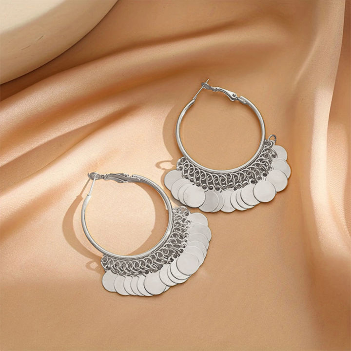 1Pair%20Hot%20Sale%20Disc%20Charm%20Earrings%20Fashion%20Gemetric%20Round%20Pendant%20Large%20Circle%20Hoop%20Earring%20for%20women%20%20Look%20-%20Image%204