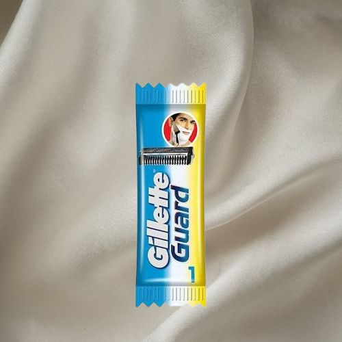 Gillette%20Guard%20Blade%2012%20Pcs%20-%20Image%202