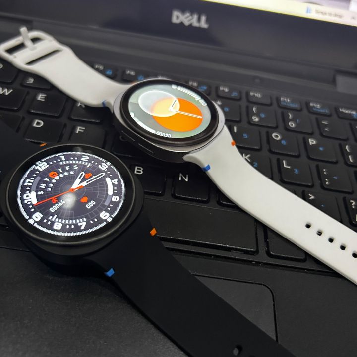 Watch%208%20Round%20Dial%20Smart%20Watch%20with%20Logo%20and%20AMOLED%20Display%20in%20Premium%20Quality%20Round%20Dial%20Design%20-%20Image%206