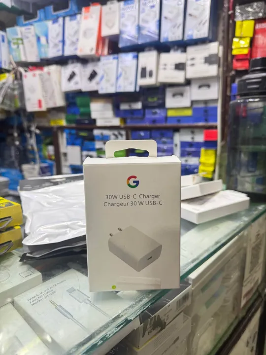 Google%20Pixel%20Charger%20Adapter%2030Watt%20USB%20C%20Port%20-%20Image%202