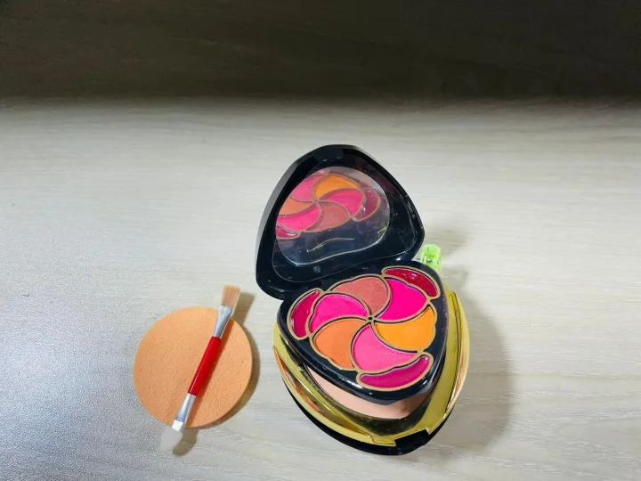 Makeup%20box,beauty%20make%20up%20box%20for%20ladies,%20multiple%20layer%20makeup%20box%20-%20Image%204