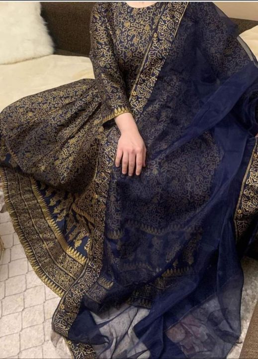 ladies%20fancy%20all%20over%20block%20print%20maxi%202piece%20-%20Image%206