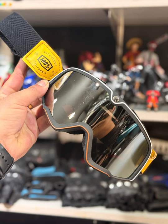 100%25%20Classic%20Retro%20Goggles%20-%20Image%203