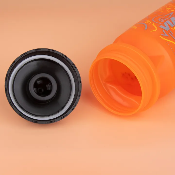 Bike%20Water%20Bottle%20High%20Quality%20550ml%20Cycling%20Bottle%20Portable%20Squeeze%20Bicycle%20Water%20Bottles%20Outdoor%20Sport%20Cup%20Bicycle%20Equipment%20-%20Image%204