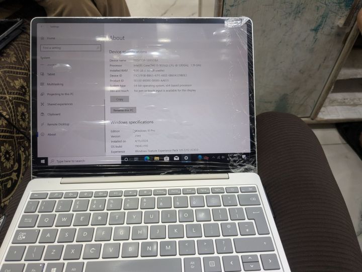Surface%20Laptop%20go%20i5/10generation%208/128%20Touch%20working%20lush%20condition%20-%20Image%203