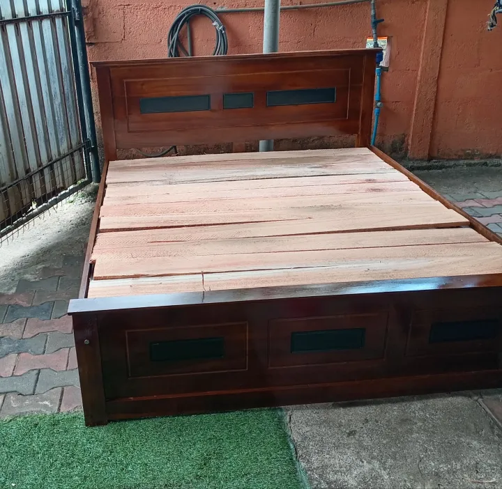 Teak%20Box%20Bed%20with%20Arpico%20double%20layer%20matrress%20%20%2072x48%20%20(6x4)%20-%20Image%202