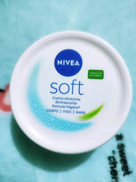 Winter%20Nivea%20soft%20moiustruising%20cream%2050%20ml%20germany%20version%20-%20Image%202