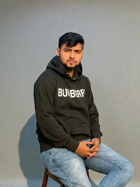 Premium%20Winter%20Hoodie%20for%20Men%20-%20Image%204