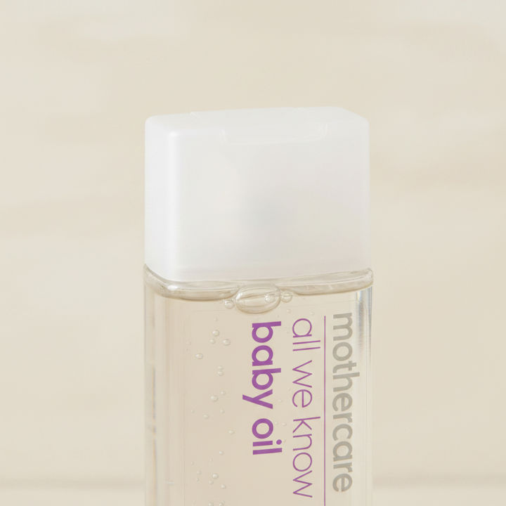 Mothercare%20Baby%20Care%20Oil%20300ml%20Mild%20Tear%20Free%20Formula%20Gentle%20on%20Baby%20Skin%20Daily%20Use%20Baby%20Essential%20-%20Image%203