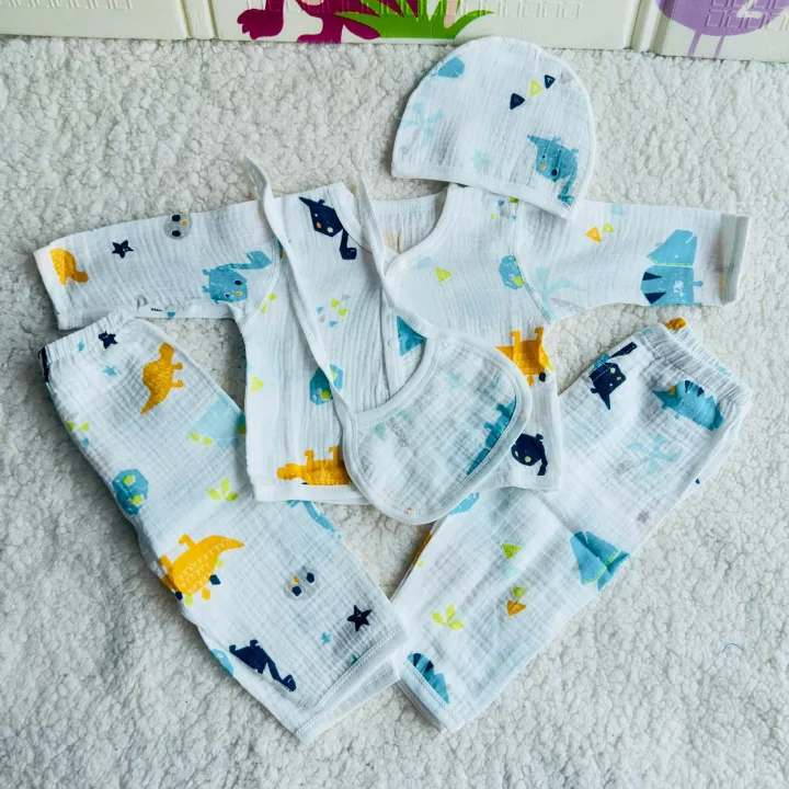 KidsSansar%20-%20Pure%20Muslin%20Newborn%20Baby%205%20Pcs%20Clothing%20Set%20-%20Image%202