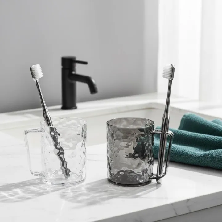 Transparent%20Plastic%20Toothbrush%20Cup%20with%20Handle%20Multipurpose%20Holder%20For%20Mouthwash%20and%20Teeth%20Cleaning%20Tools%20-%20Image%204