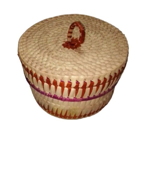 New%20Year%20-Aluth%20Awurudu%20Kawili%20Hamper%20with%20Traditional%20Pan/%20palmyra%20Container%20-%20Image%205