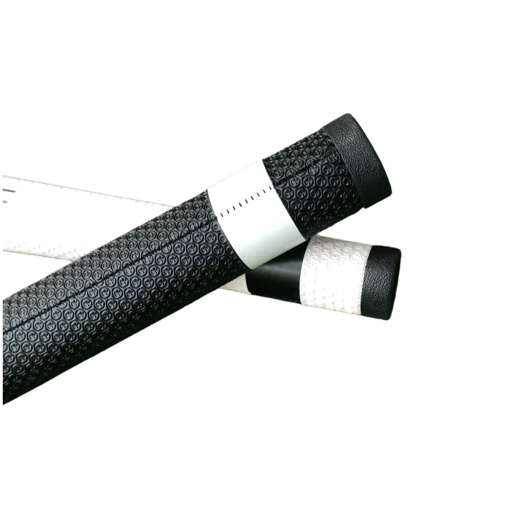 Golf%20Putter%20Grip%202%C2%B0%20Offset%20Hole%20Design%20Classic%20Black%20White%20Color%20Honeycomb%20Anti-Slip%20Texture%20PU%20Material%20Soft%20Comfortable%20Shock%20-%20Image%202
