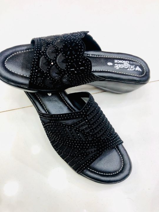 Trendy%20Black%20Slip-On%20Heels%20for%20Women%20-%20Comfortable%20Nylon,%20Eid%20Collection%20-%20Image%204