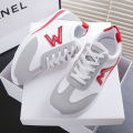 New 2024 Women Casual Walking Shoes Summer Flat Lace Up Leather High Quality Sneakers Fashion Flat-Bottomed Female Gump Sneakers.