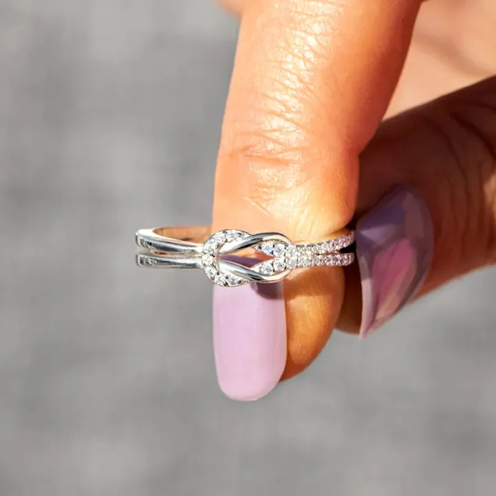 Huitan%20Creative%20Design%20New%20Women%20Finger%20Rings%20Silver%20Color%20Exquisite%20Cubic%20Zircon%20Accessories%20Good%20Quality%20Wedding%20Band%20Jewelry%20-%20Image%202