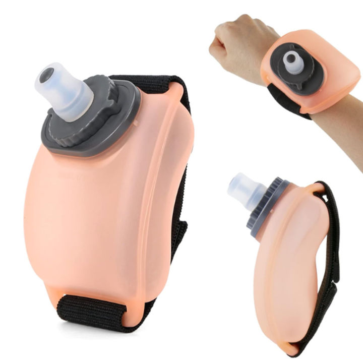 1Pcs%20Sports%20Arm%20Water%20Bottle,%20Silicone%20Wrist%20Mounted%20Water%20Cup%20for%20Running%20Cycling%20Hiking,%20Hands-Free%20Hydration%20for%20Outdoor%20Work%20-%20Image%202