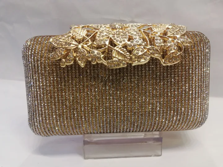 Party%20clutch,%20fancy%20clutch,%20bridal%20clutch%20-%20Image%207