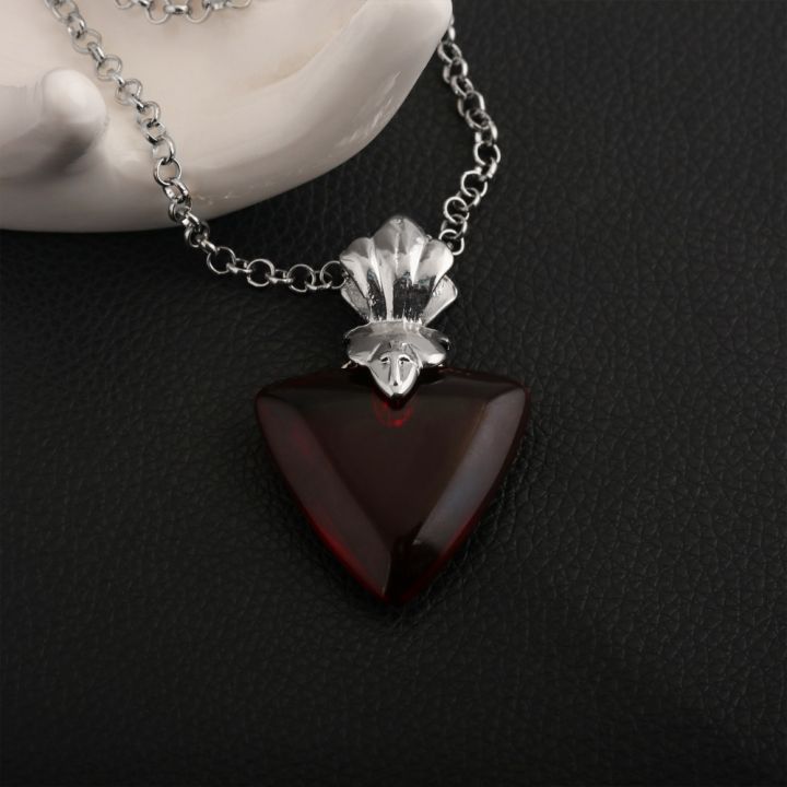 Anime%20Surrounding%20New%20Blood%20Red%20Necklace%20Women%20Carrying%20Red%20Heart%20Shaped%20Pendant%20Long%20Necklace%20-%20Image%205